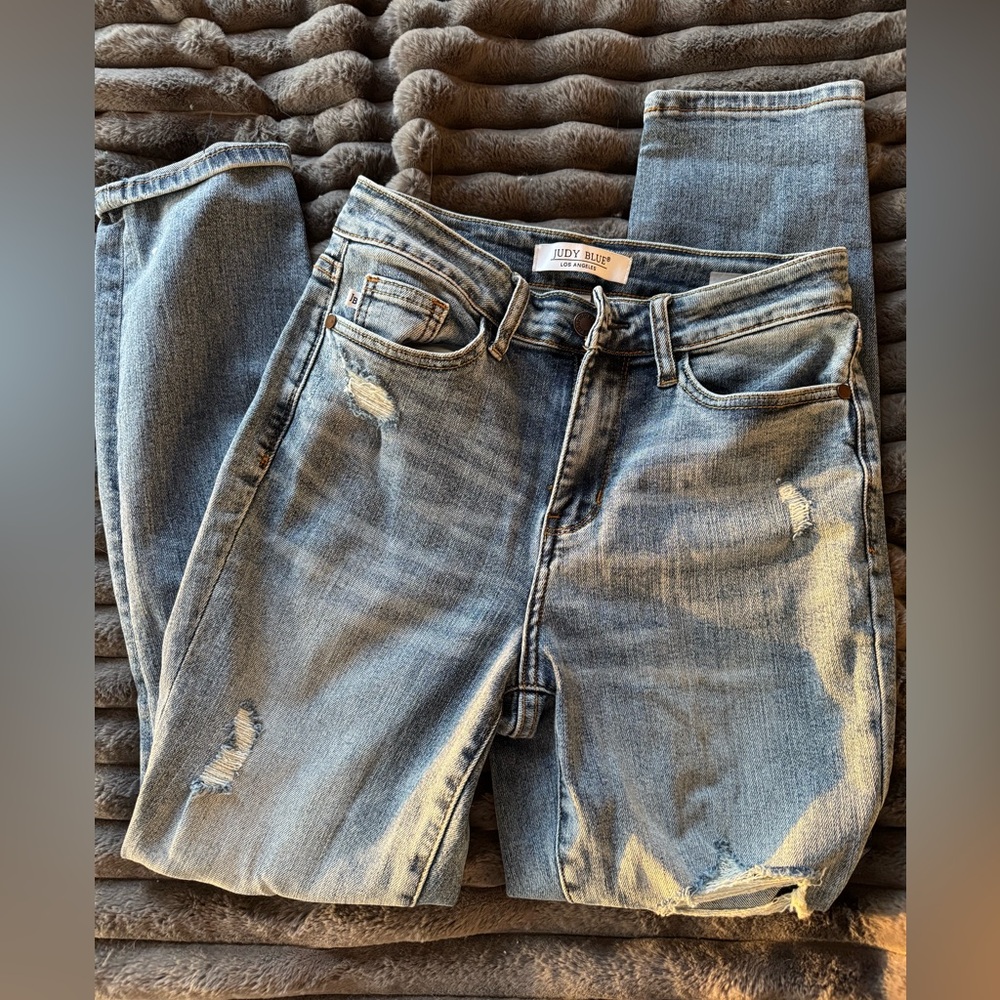 Judy Blue Light Wash Distressed Denim